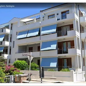 https://alkira-lodge.hotelsalgherosardinia.com